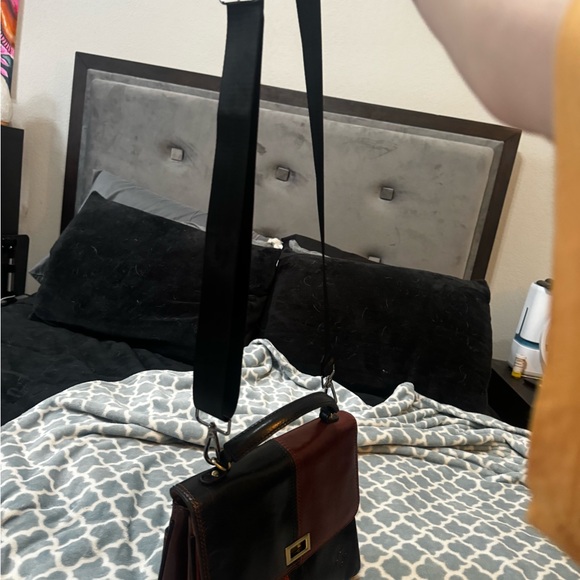 Patricia Nash small crossbody - Picture 4 of 4